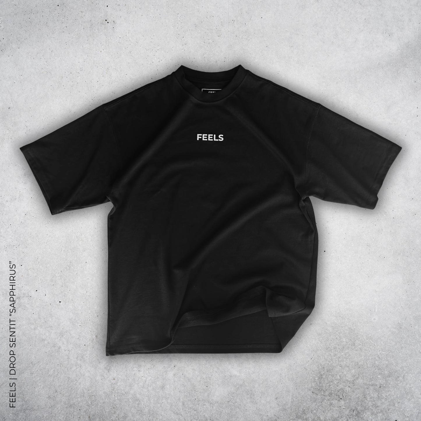 Polera oversize negra Sapphirus 280 GSM frontal - Feels Chile