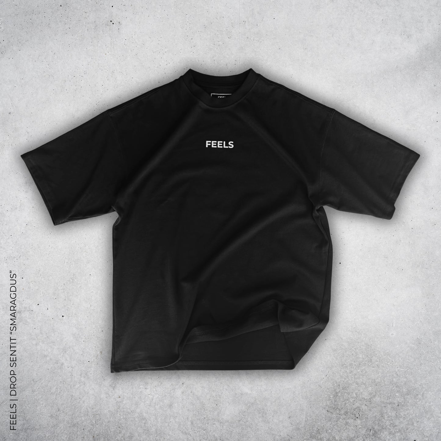 Polera oversize negra Smaragdus 280 GSM frontal - Feels Chile