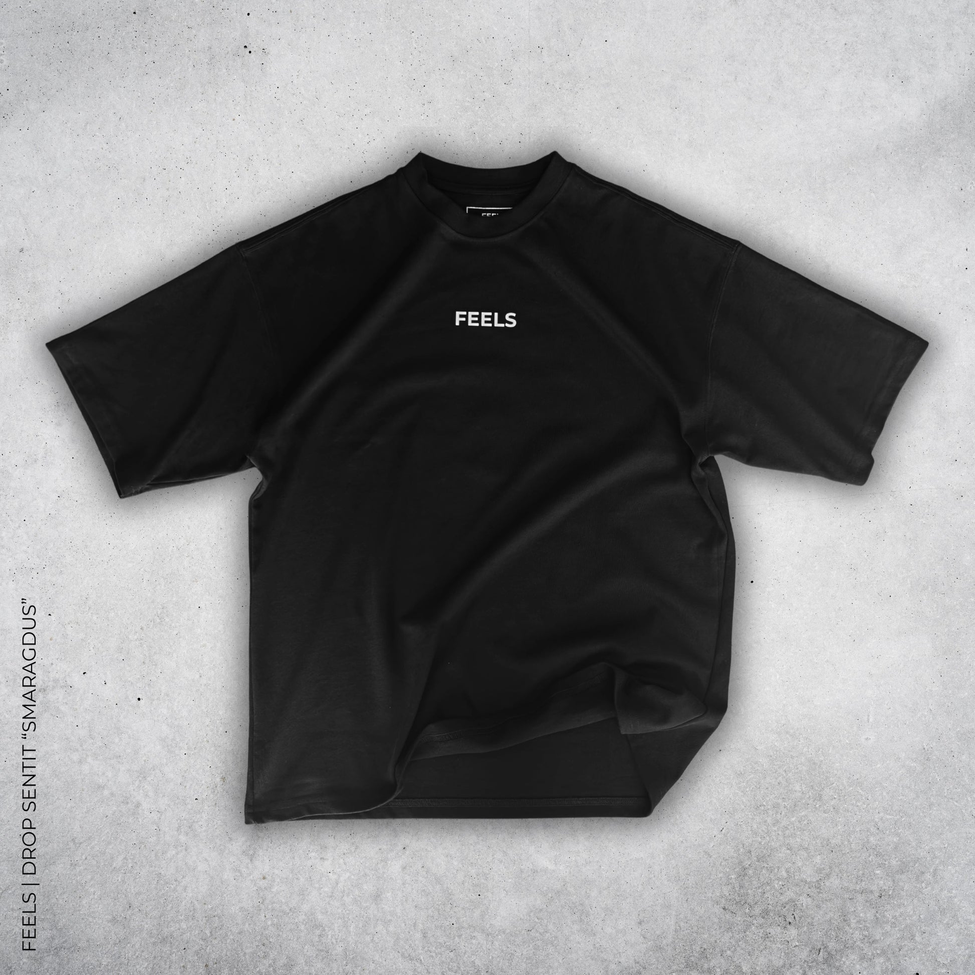 Polera oversize negra Smaragdus 280 GSM frontal - Feels Chile